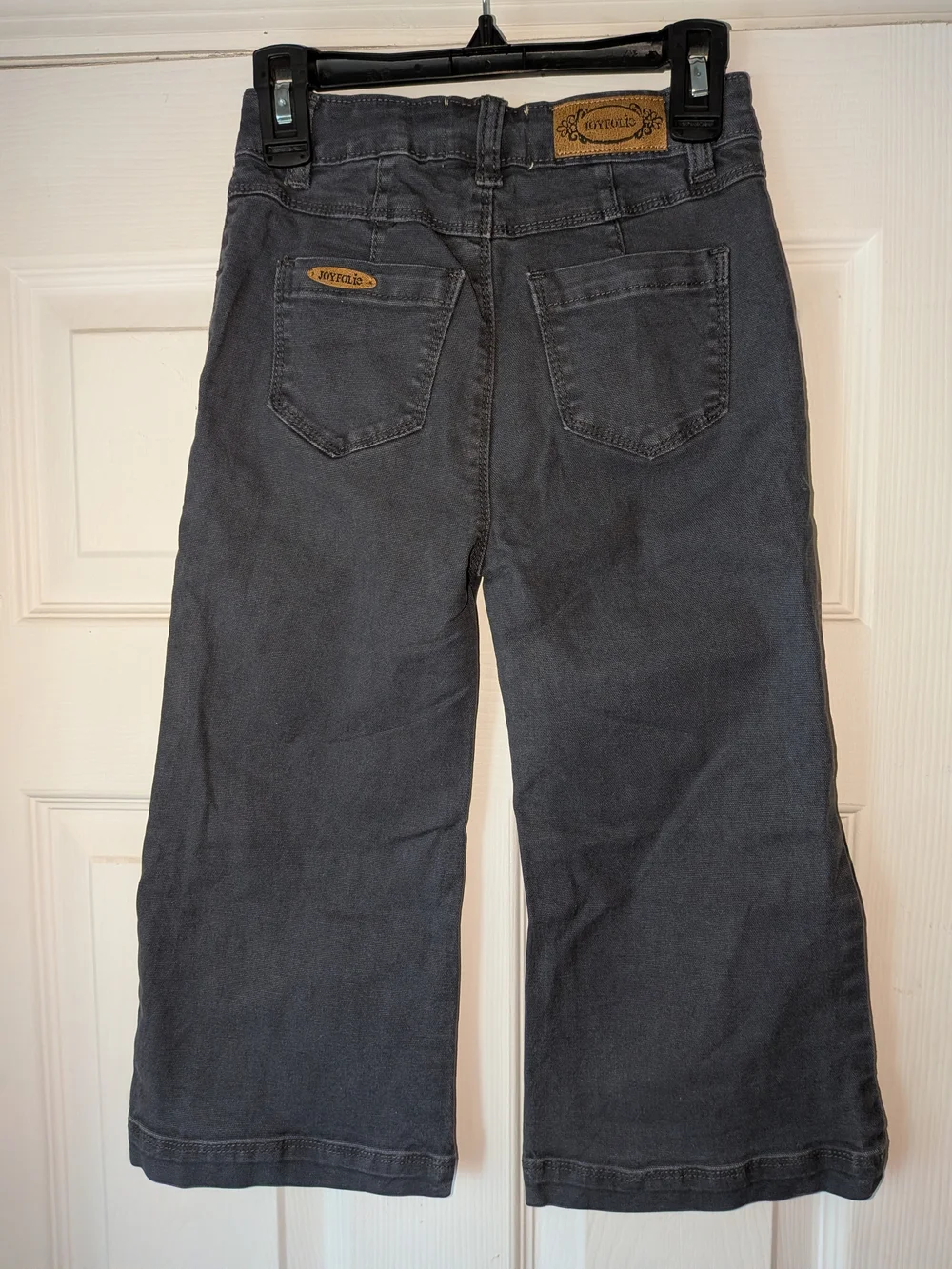 Joyfolie Mia Joy High-Waist Cropped Pants — Charcoal. Girls Size 6.